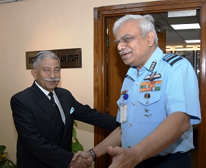 The Governor of Arunachal Pradesh Brig. (Dr.) B.D. Mishra (Retd.) with the Vice Chief of Air Staff, Air Marshal S.B. Deo, PVSM, AVSM, VM, VSM, ADC at New Delhi on 7th June 2018.